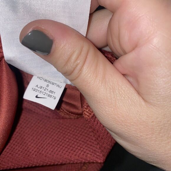 Nike Dri Fit Miler Short Sleeve Running T-shirt Burgandy V-Neck Small - Picture 5 of 6